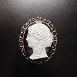 Vintage 14K Gold Black Onyx Cameo Pendant Brooch Left Facing Large Signed