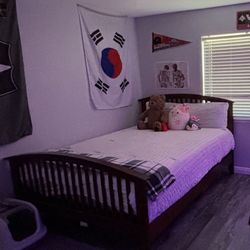 Queen Size Bed Frame And Mattress