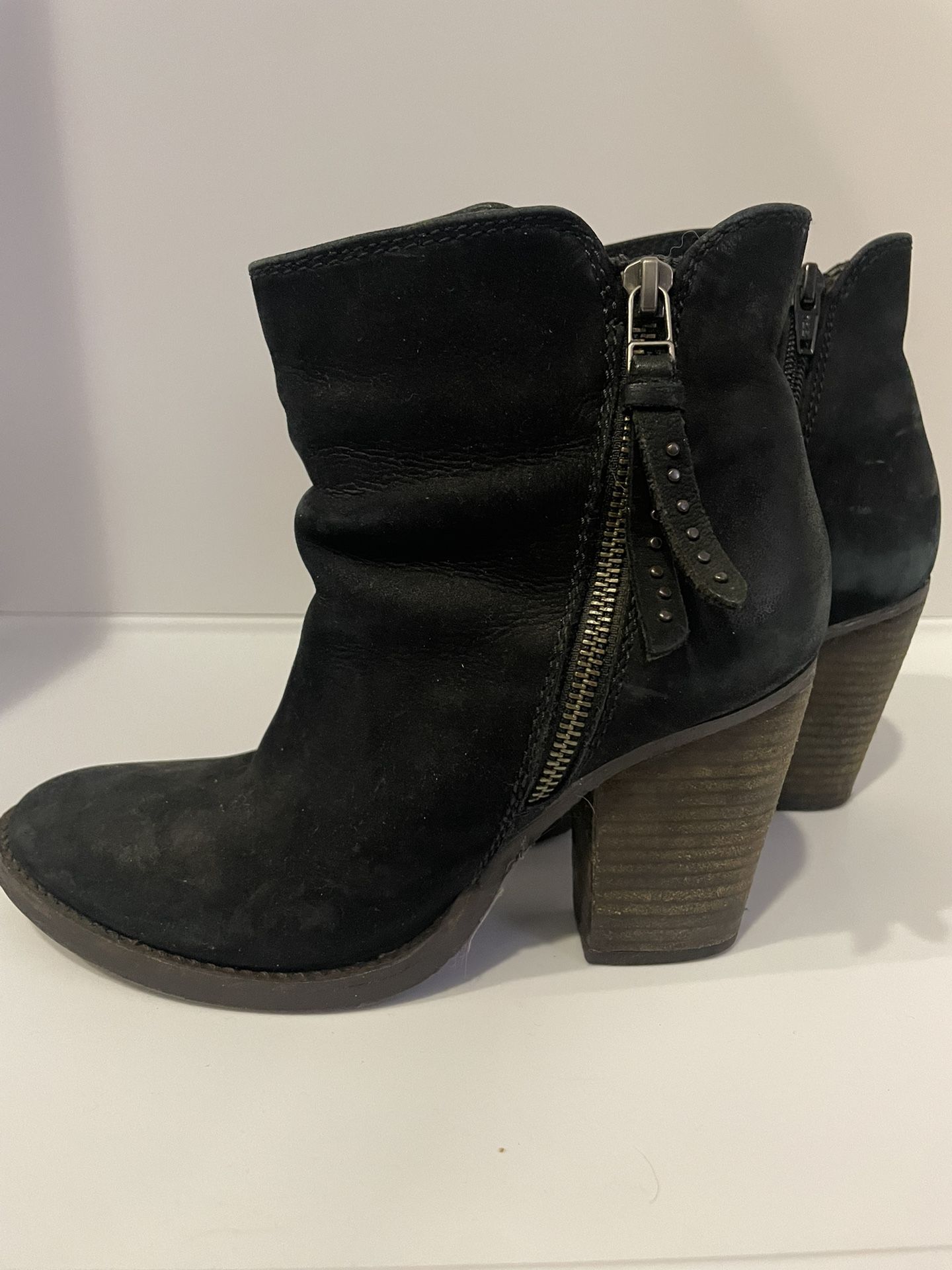 Women’s Steve Madden Booties 6.5