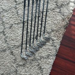 Cleavland UHX Launcher irons D-5