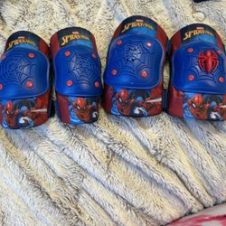 MARVEL SPIDERMAN PROTECTIVE GEAR ELBOW & KNEE PADS 3+ YEARS OLD