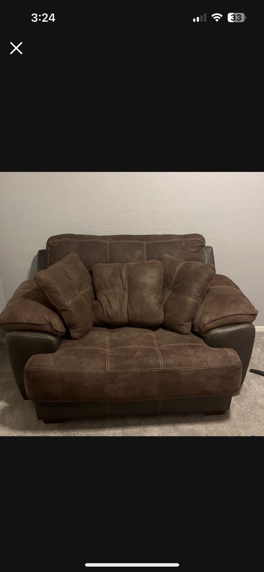 Oversized Chair With Pillows