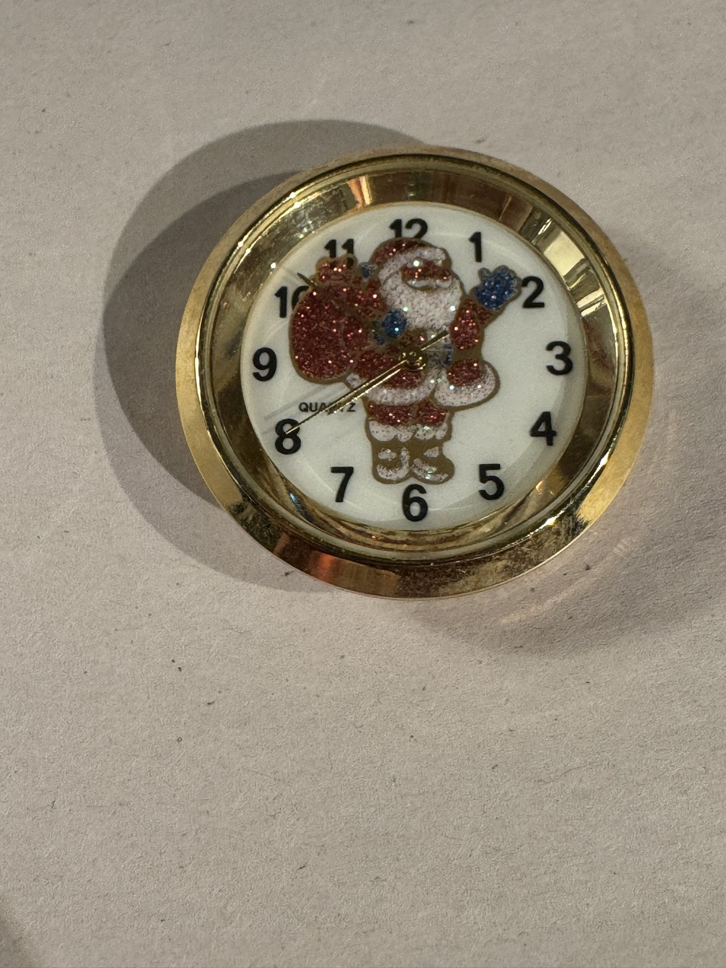 Vintage Preowned 1990's Santa Claus face Clock insert Unbranded Battery Quartz 