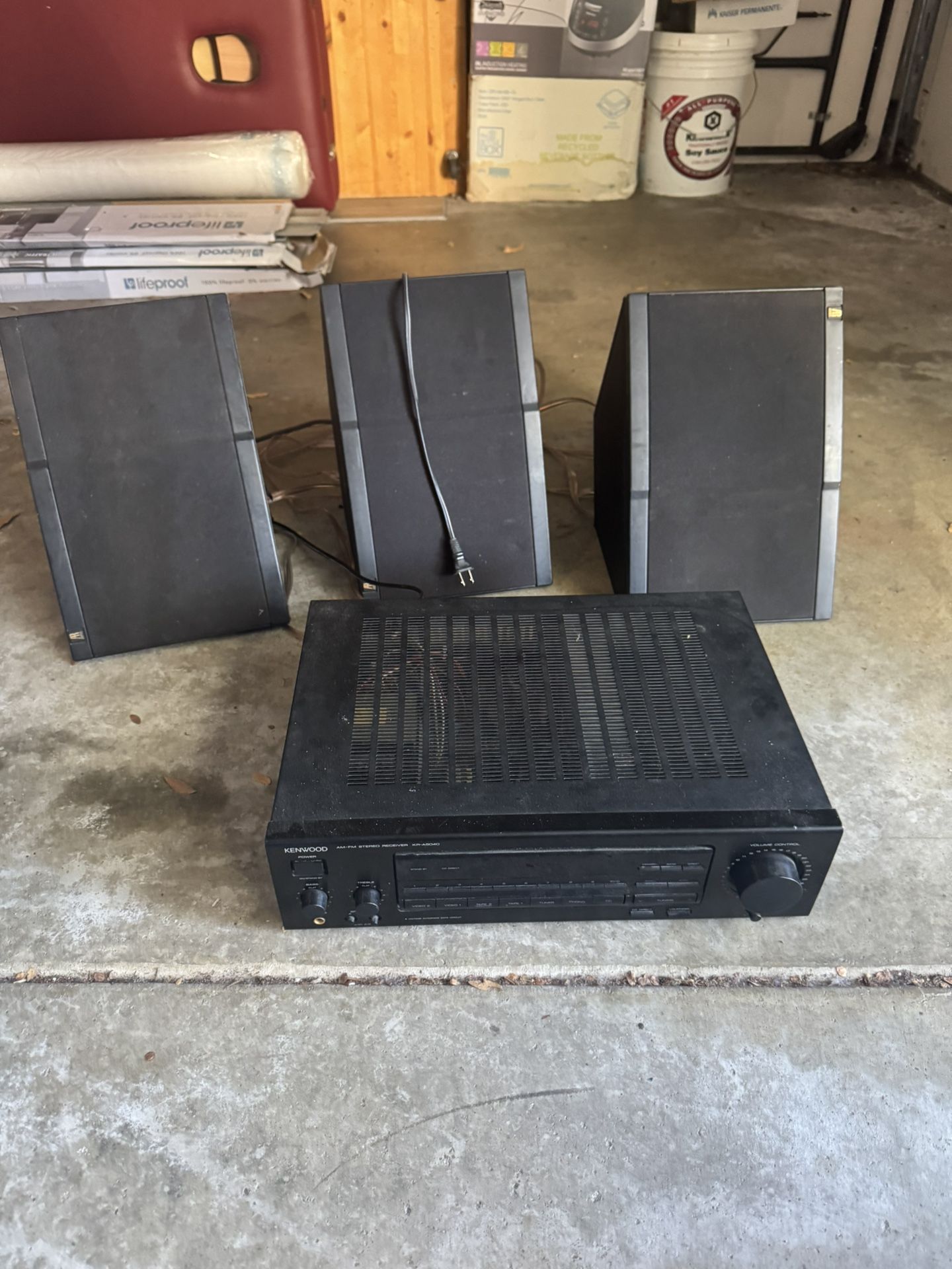 Stereo And Speakers 