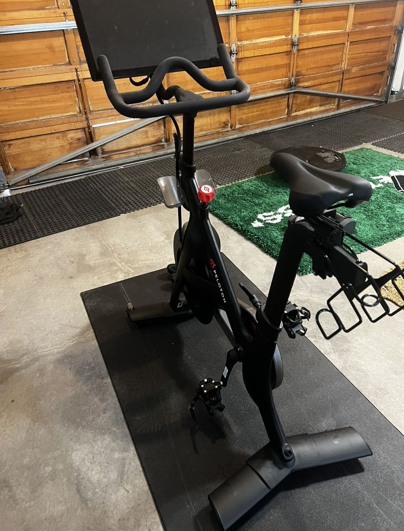 Peloton Bike