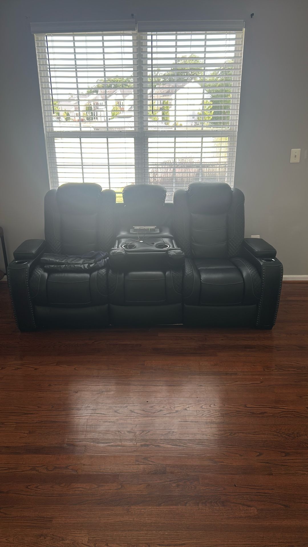 3 Chair Theater Chairs