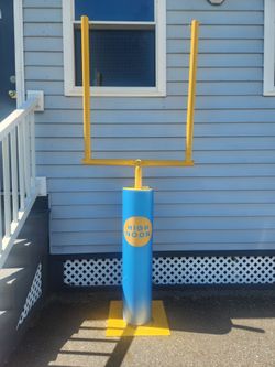 Football uprights