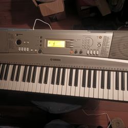Teclado Yamaha 