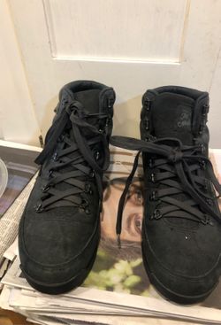 North Face Men’s 11 Boots Excellent Condition