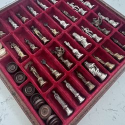 NAPOLEON CHESS SET: Metal Pieces with Leatherette Chessboard Box