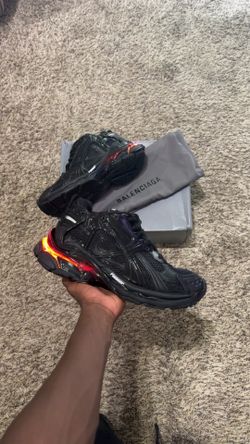 LED Balenciaga runners
