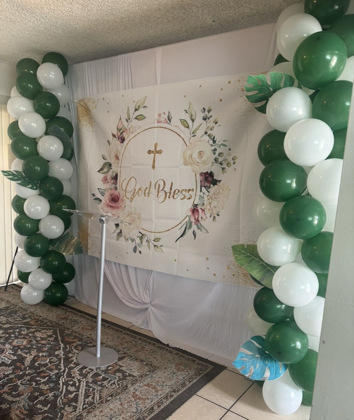 1 Communion Balloons Dec
