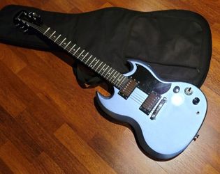 Epiphone Limited-Edition SG Special-l Guitar with HSC