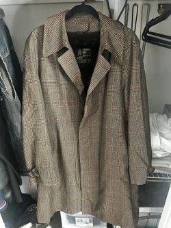 London Fog Over Coat/ Fur Lining/ Size 42R
