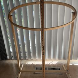 Oval Quilting Frame with Frame Stand