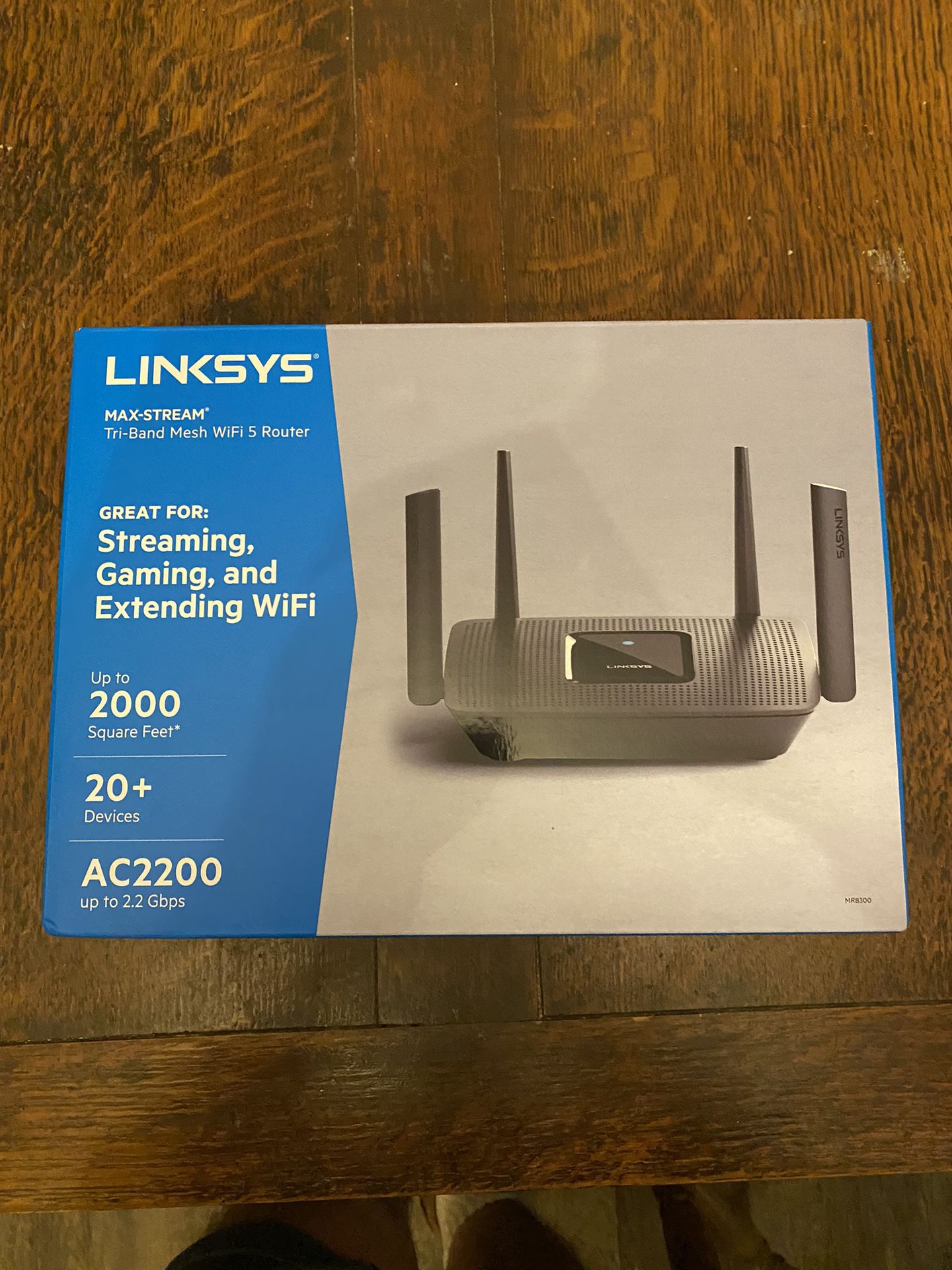 Linksys Max Stream Tri-Band Wifi 5 Router 