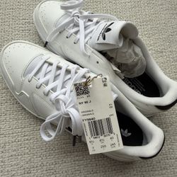 Adidas, Big Kids Size 6 1/2