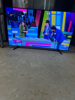 Samsung smart TV 55” $280. Good condition