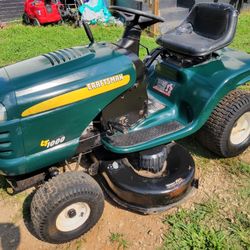 BAD TRANSMISSION.  RUNS GOOD. 370.00 N0 LESS