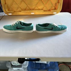 NIKE IVAN JANOWSKE TENNIS SHOES GOOD CONDITION SIZE 11. $35