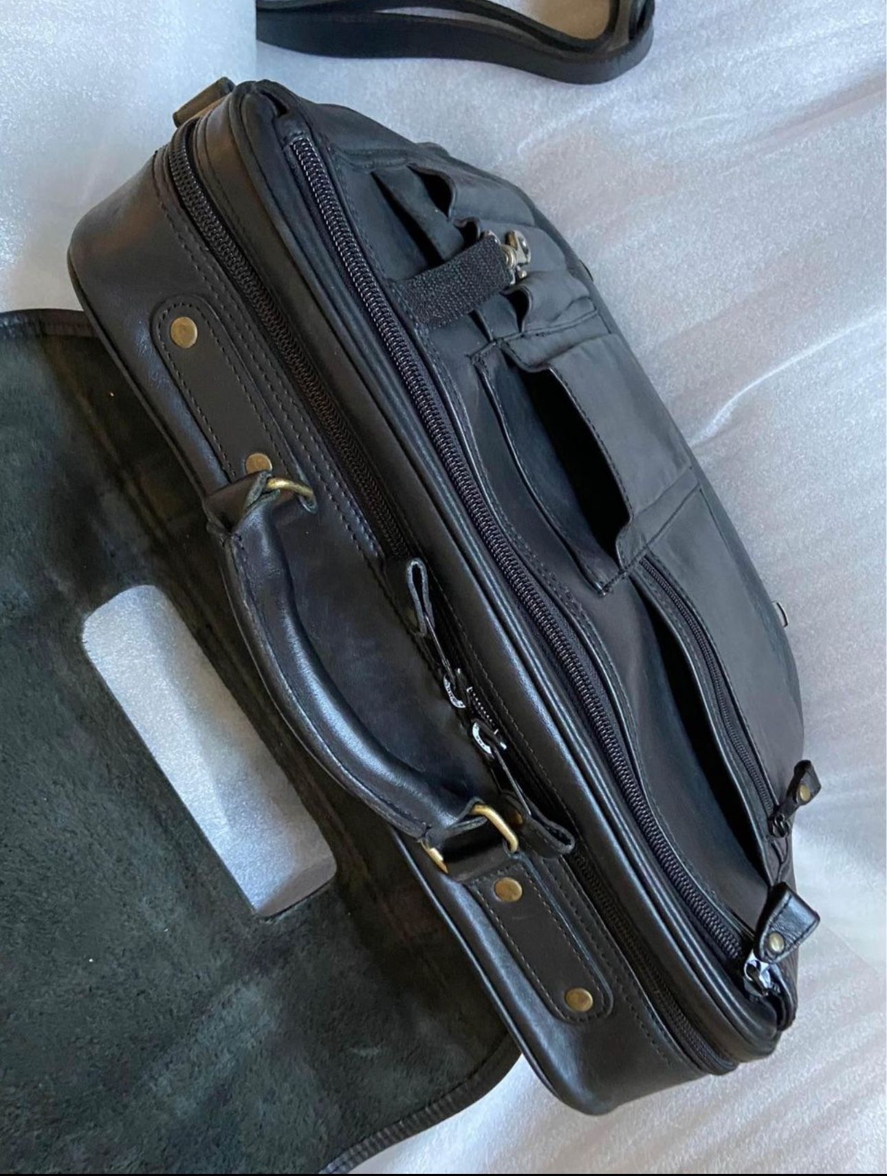 80’s Vintage Eddie Bauer Genuine Leather Computer Bag/brief Case/messenger Bag