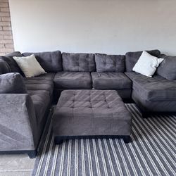 Gray tufted sectional sofa couch ottoman
