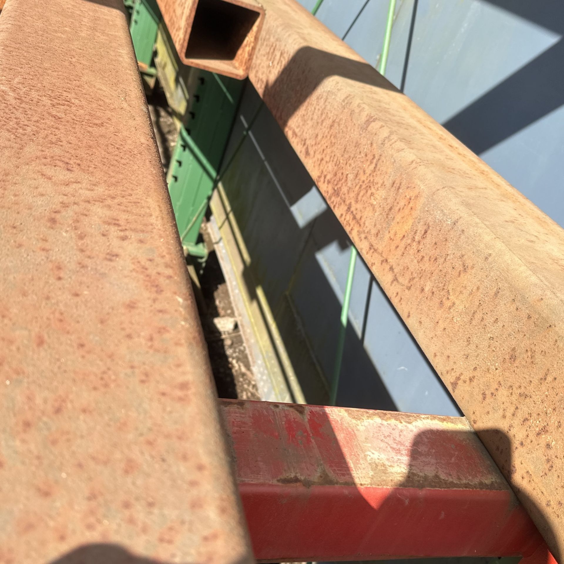 Steel tubing