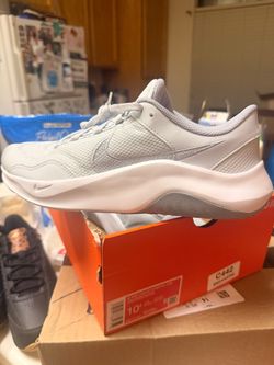 Nike Legend Essential 3 Next Nature Pure Platinum Mesh Sneaker DM1119-004