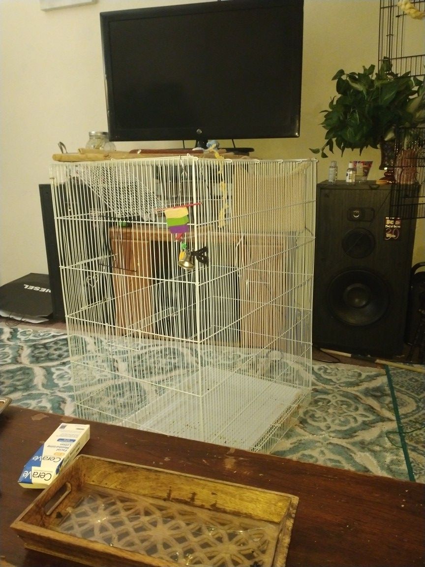 Huge bird cage with 8 perches and slide out tray