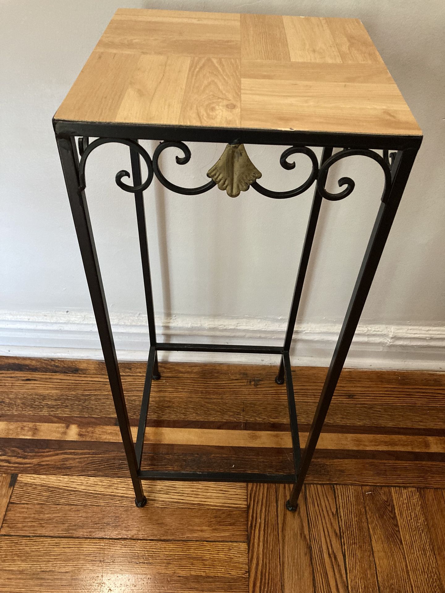 Plant Stand Metal Legs