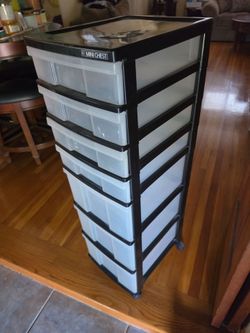 Mini chest storage