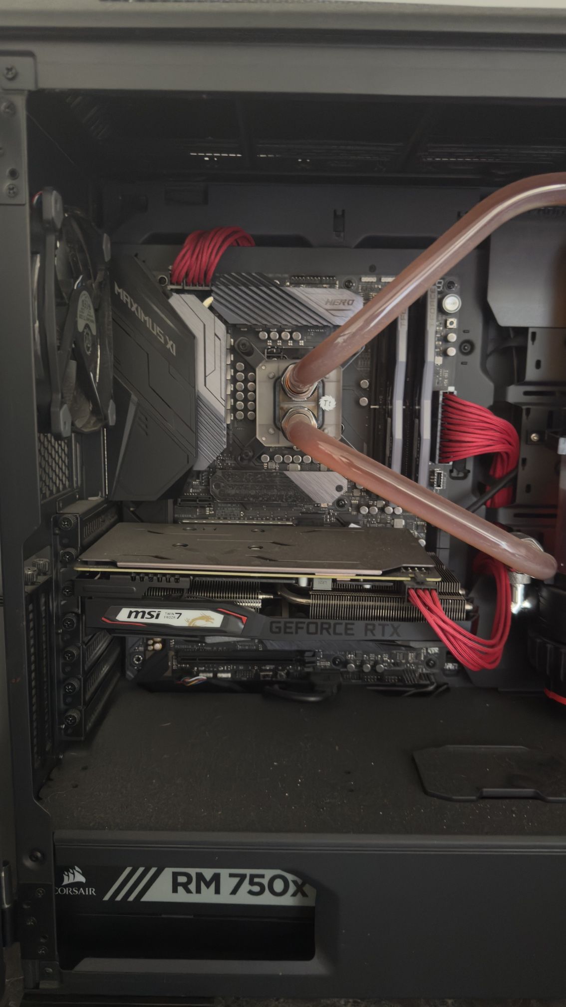 2040 Built Water Cooling pc (needs Cleaning)
