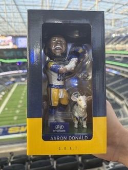 aaron donald bobble head