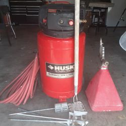 Husky 20 gl Compressor/ Texture Equipment 