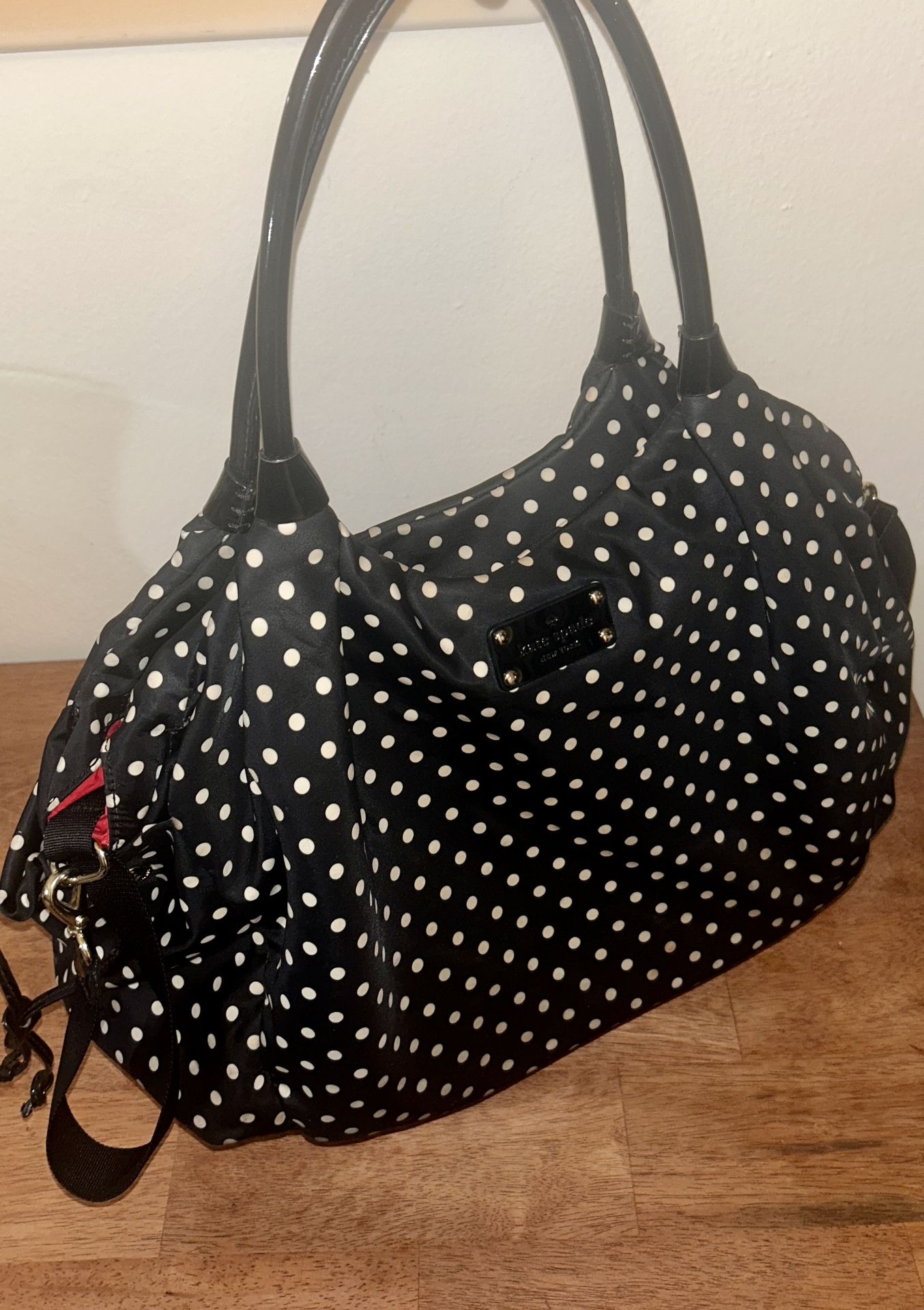Kate Spade Polka-dot Travel Tote Or Diaper Baby Bag for Sale in Fort  Lauderdale, FL - OfferUp
