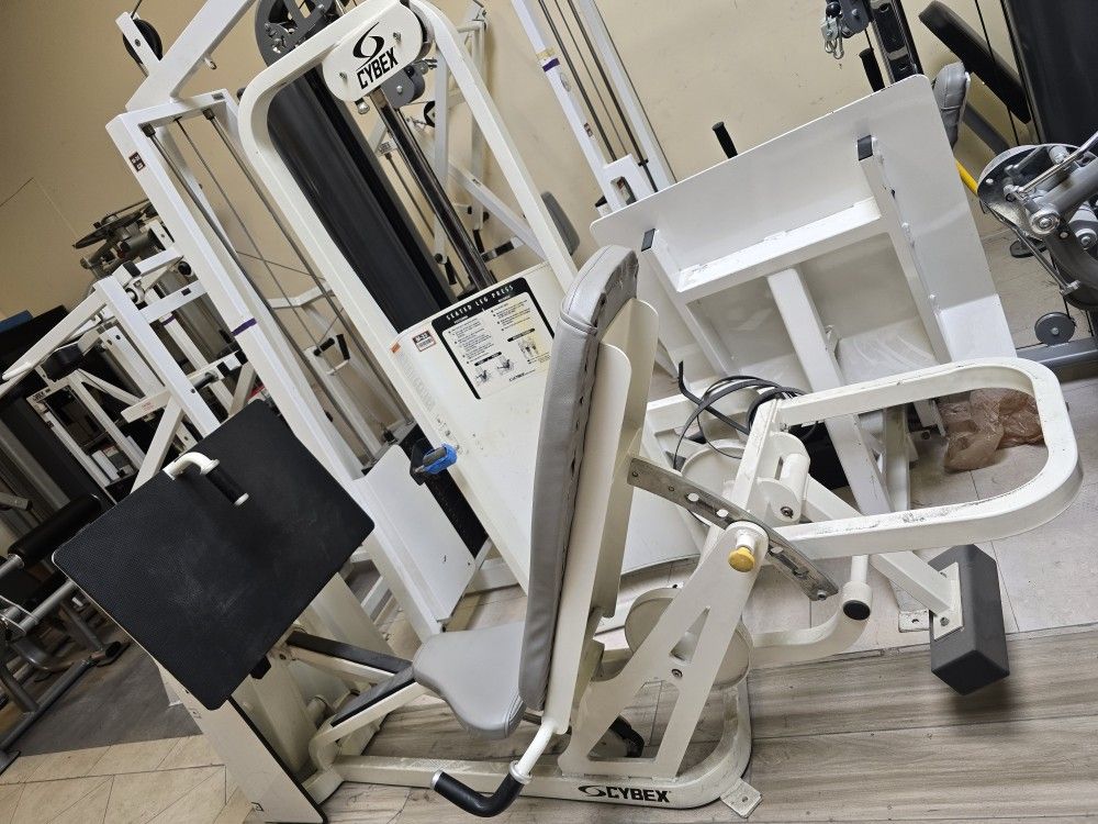 Cybex Seated Leg Press Gym Equipment Exercise Fitness Weight Machine