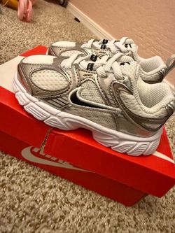 Nike V5 Runner toddler slip-on running shoes