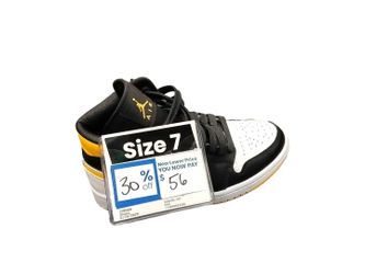 Jordan Cv5276-107 Multi-color