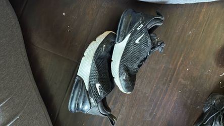 Boys Nike 270 Size 13