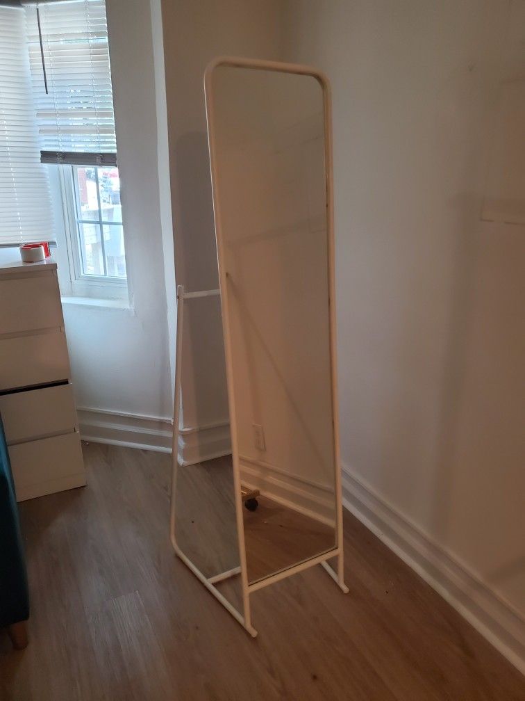 MOVING TODAY. "FREE & DISCOUNTED FURNITURE ITEMS-Desk, Chest Drawer, Mirror Stand, Fans, Room Divider & MORE