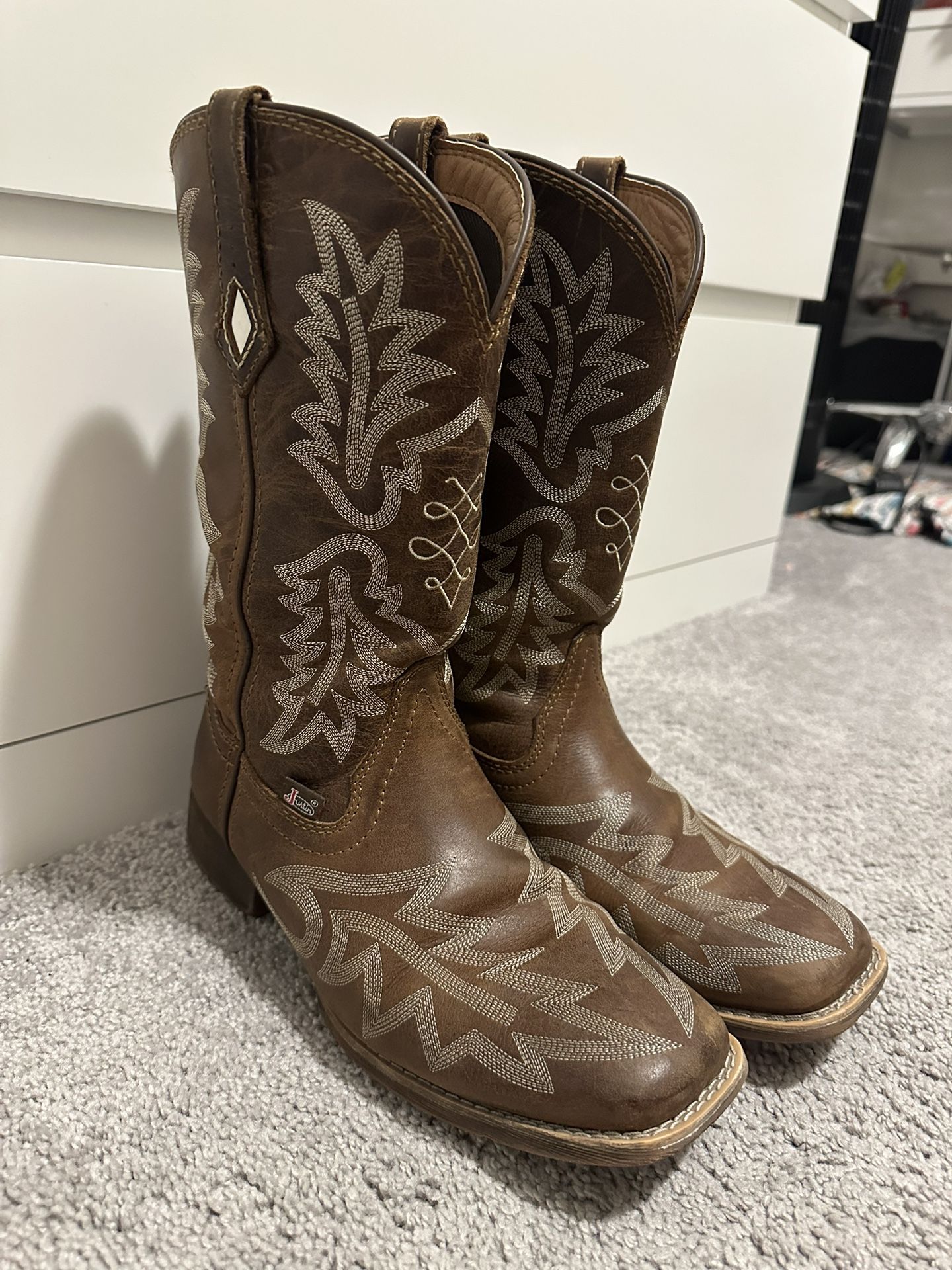 Women’s Cowboy Boots 