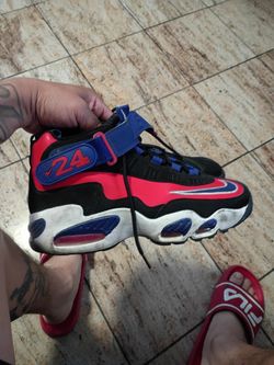 Kobe's Shoes Size 8.5