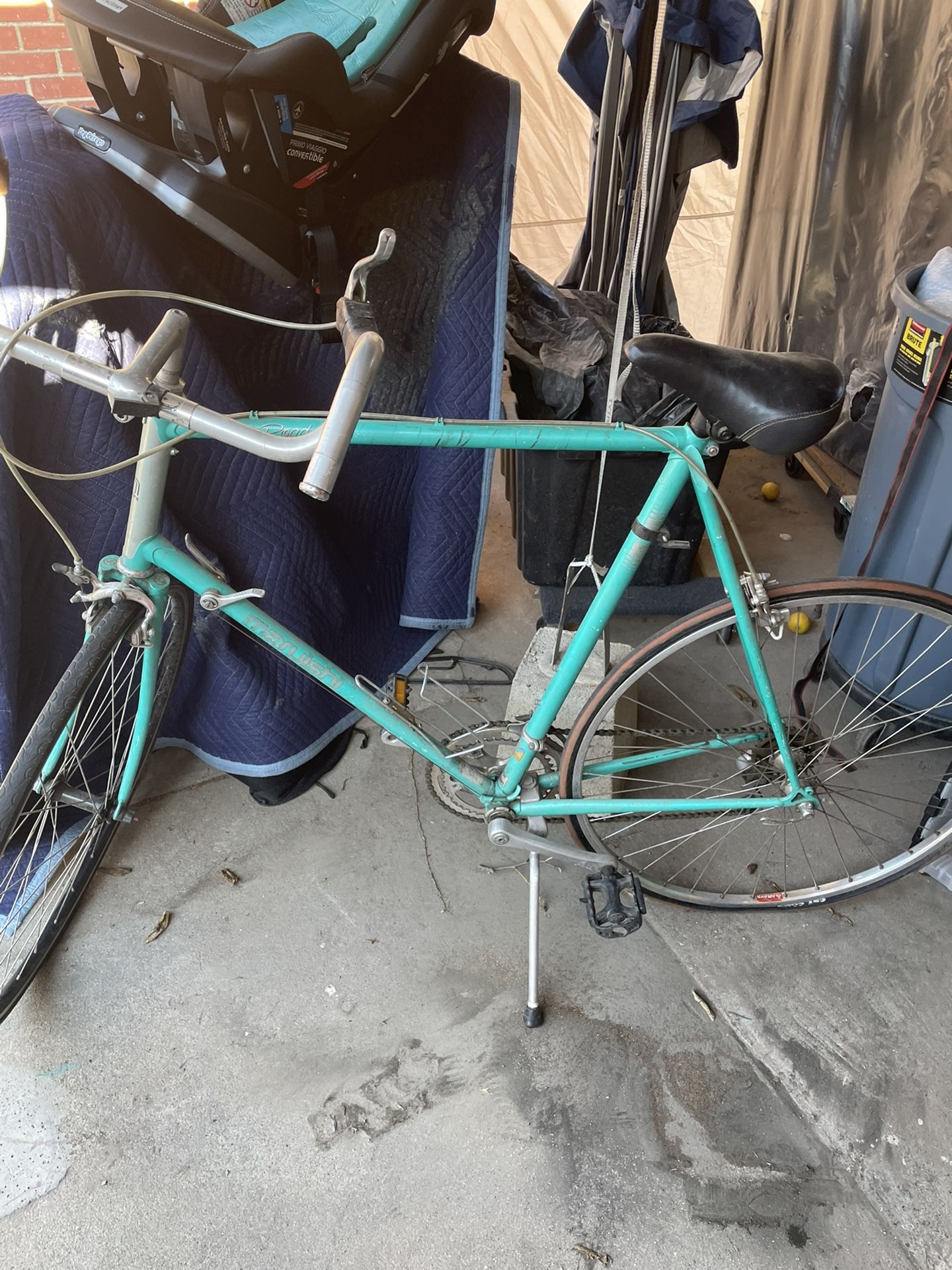 bicycle  de carrera  liviana buenas condiciones  