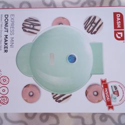 Dash Express Mini Donut Maker - $20 (20th St & 34th Ave)