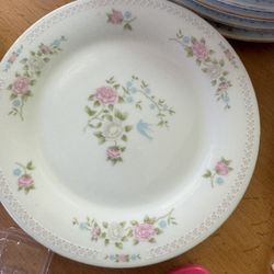 Crown Ming Discontinued China Plates 