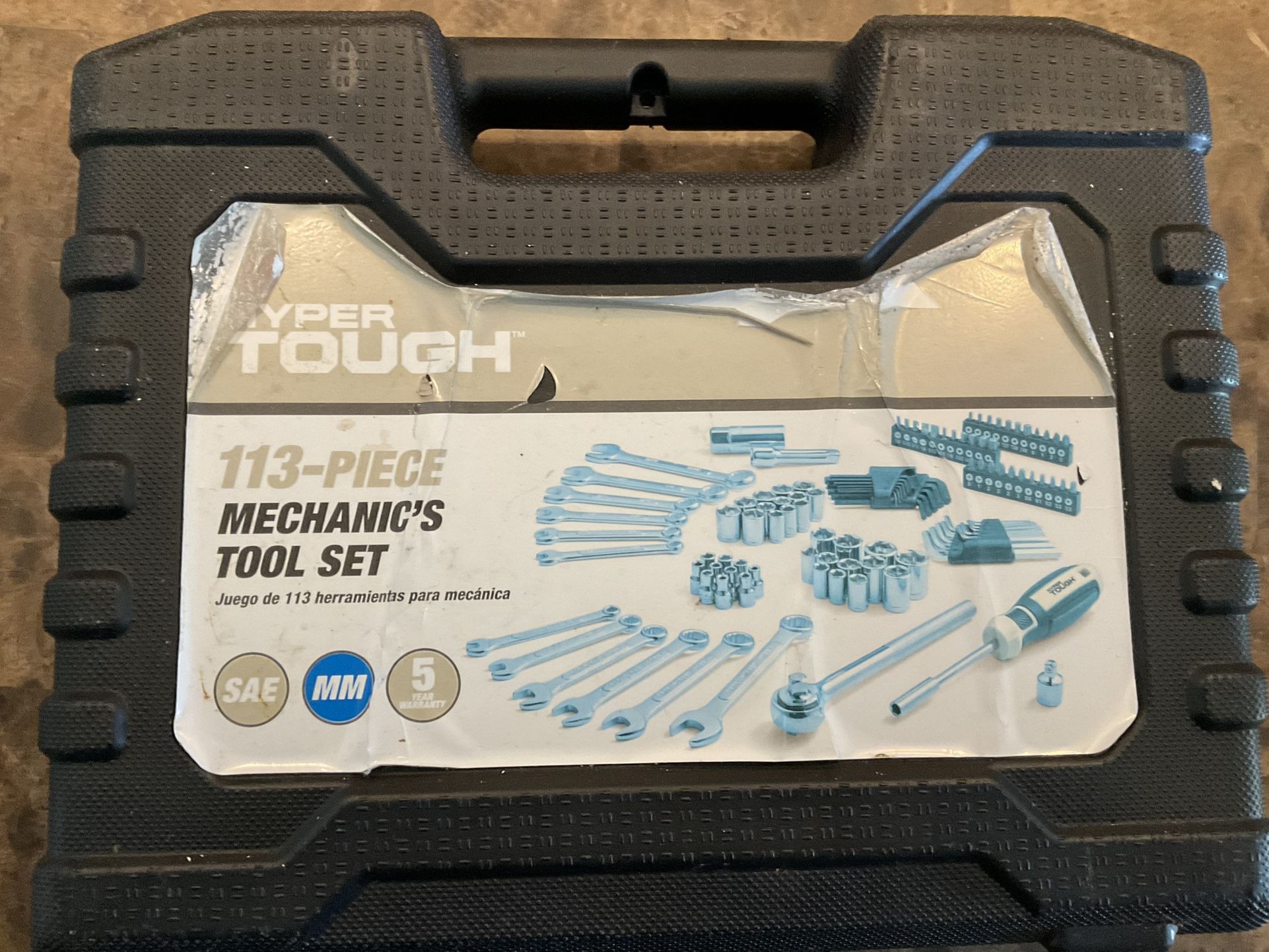 Hyper Tough 113 Piece, SAE and Metric Mechanic Set