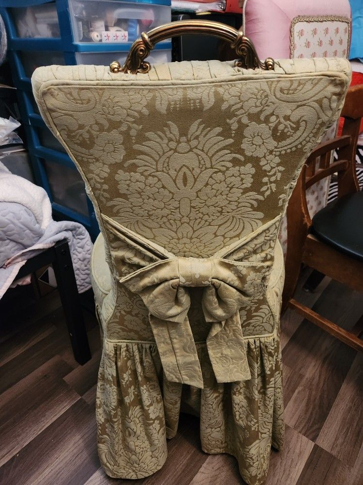 Vintage Green Chair With Bow