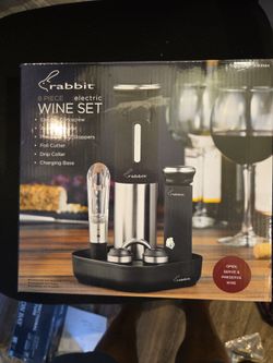 Rabbit 8-Piece Electric Wine Set