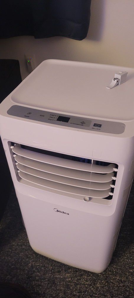 Midea Portable Air Conditioner (make an offer) 