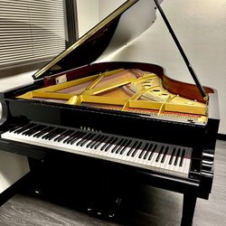 Stunning Condition 1991 Yamaha G5 Grand Piano